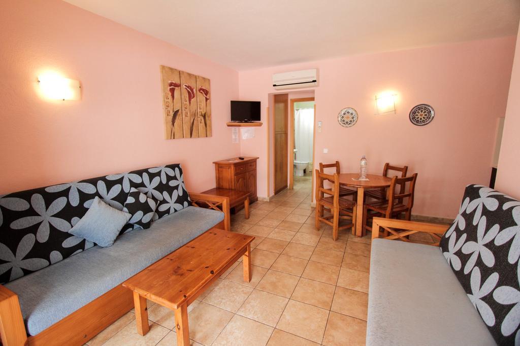 Galdana Gardens Appartement Cala Galdana  Buitenkant foto