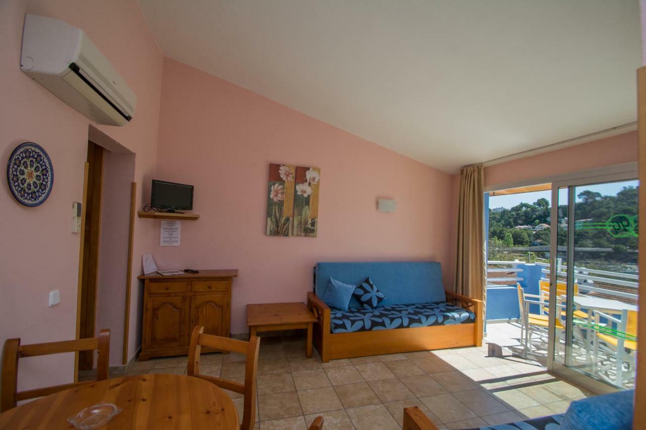 Galdana Gardens Appartement Cala Galdana  Buitenkant foto